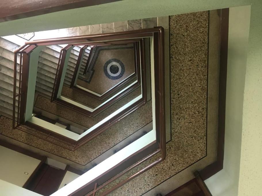 Big Bright Cozy Studio Apartment In Nolo Near Mm1 ميلان المظهر الخارجي الصورة